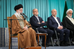رهبر انقلاب: اتحاد دنیای اسلام، تنها راه ایستادگی در مقابل باج‌طلبی قدرت‌های بزرگ
