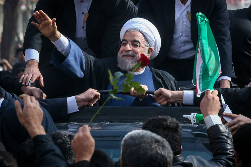 "ماه کامل اسلامی" به جای "هلال شیعی"