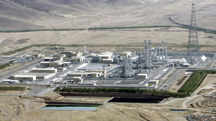 ایران تاسیسات هسته‌ای خود را بازسازی می‌کند؟