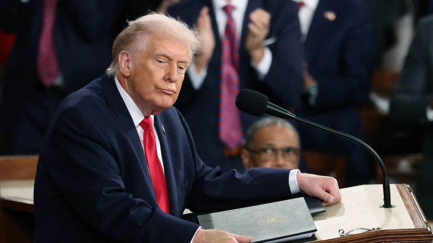 رویارویی ایدئولوژیک در کنگره