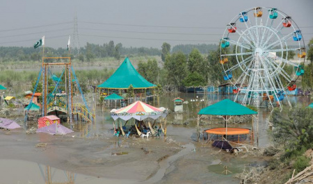 "یک سوم" پاکستان زیر آب رفت